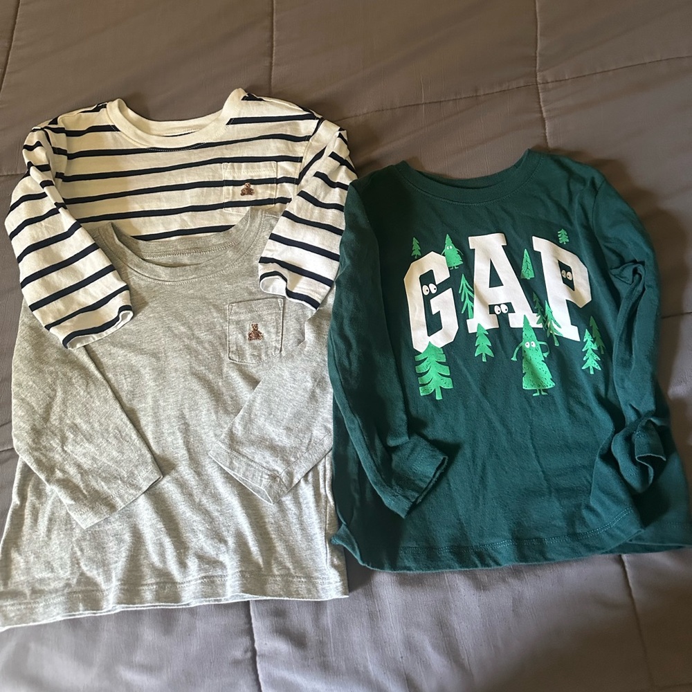 GAP Long Sleeve Tees